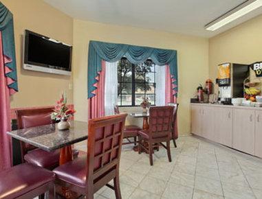 Travelodge By Wyndham Lynwood Esterno foto